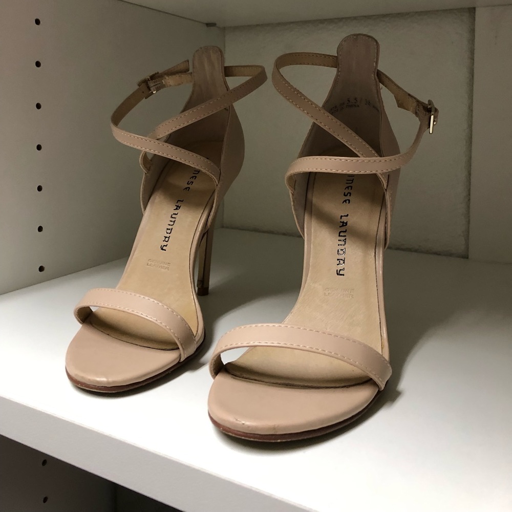 Chinese Laundry nude strapless heel. 5.5